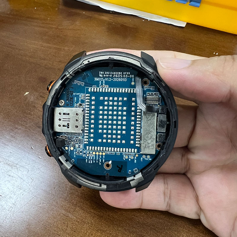 5G Cellular Network + IoT-NTN Satellite Connectivity Smartwatch for Outdoor Adventure and Health Monitoring GT300_3